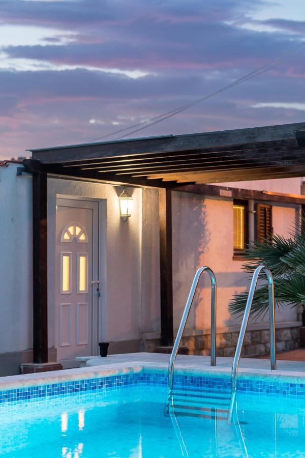 Holiday Home สปลิท ภายนอก รูปภาพ