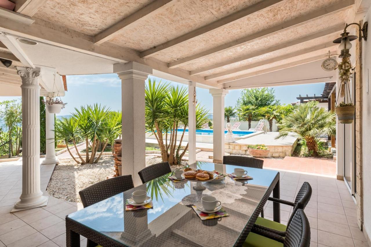 Holiday Home สปลิท ภายนอก รูปภาพ
